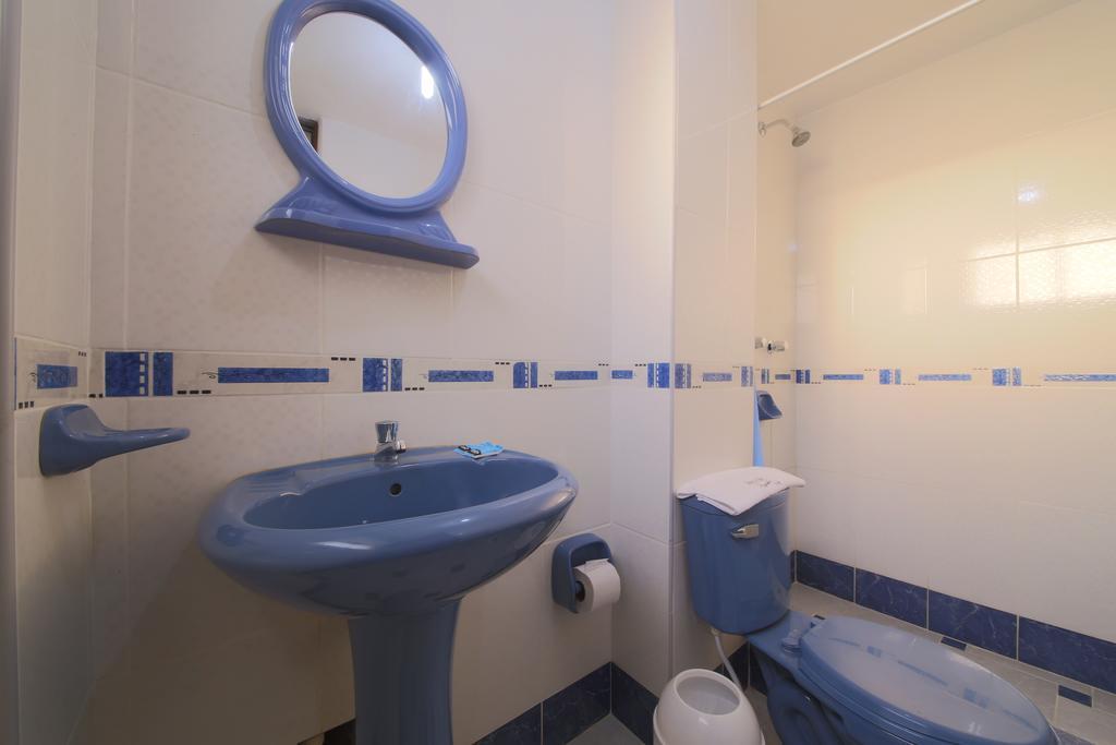 Hostal Florida Чиклайо Экстерьер фото
