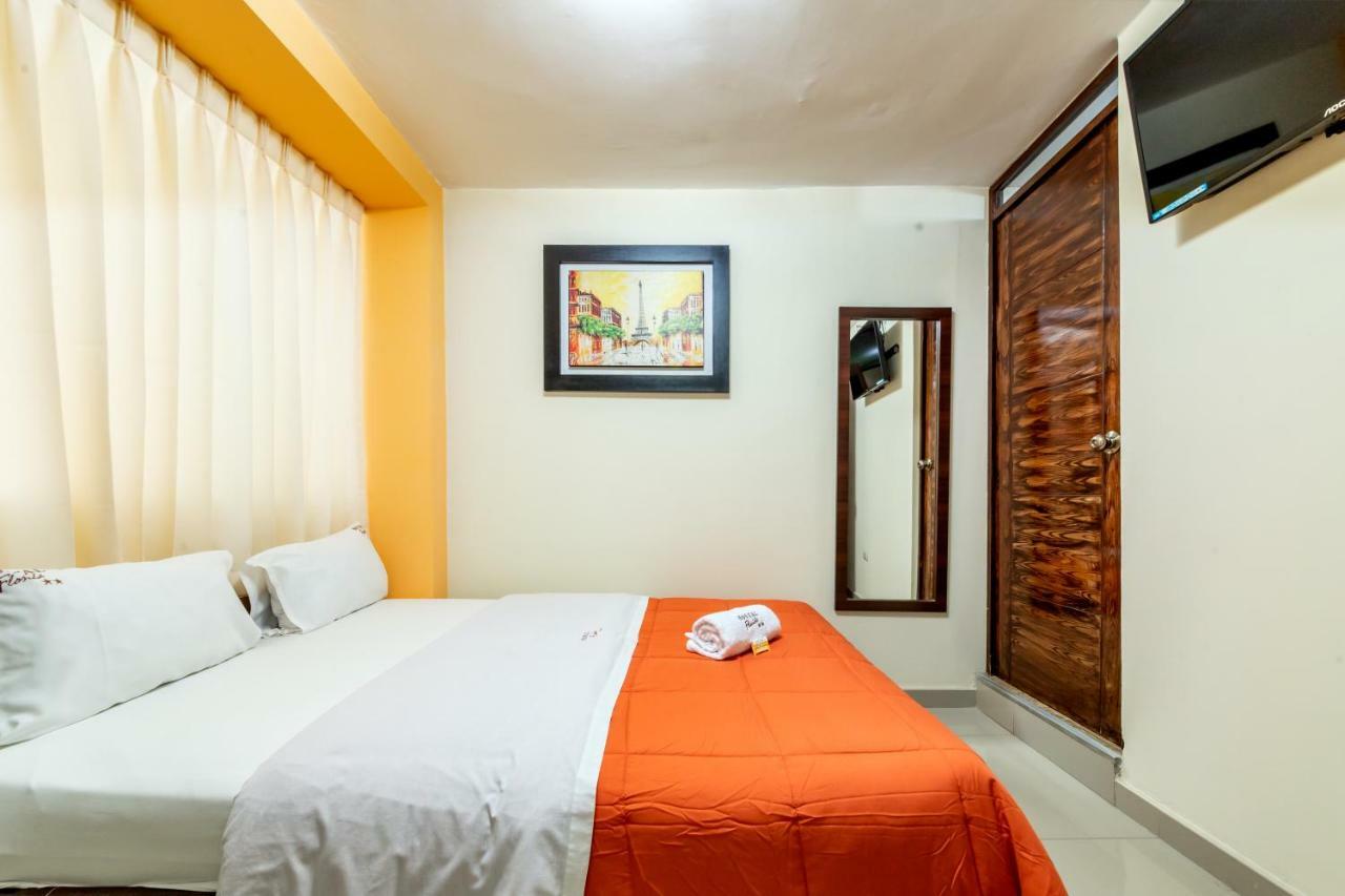 Hostal Florida Чиклайо Экстерьер фото